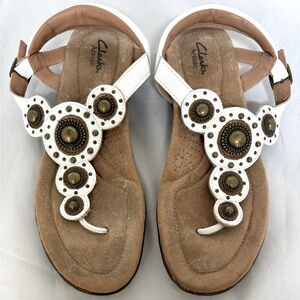 Clarks Artisan Collection Women’s White Medallion Bronze Sandal Thong Leather 8M
